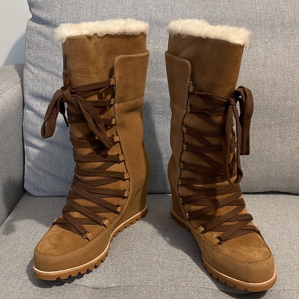 NEW! UGG BOOTS Size 6.5